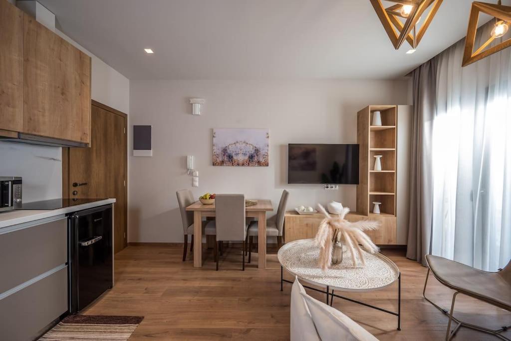 Amalia'S Luxury Apartment 1 Heraklion Exterior foto